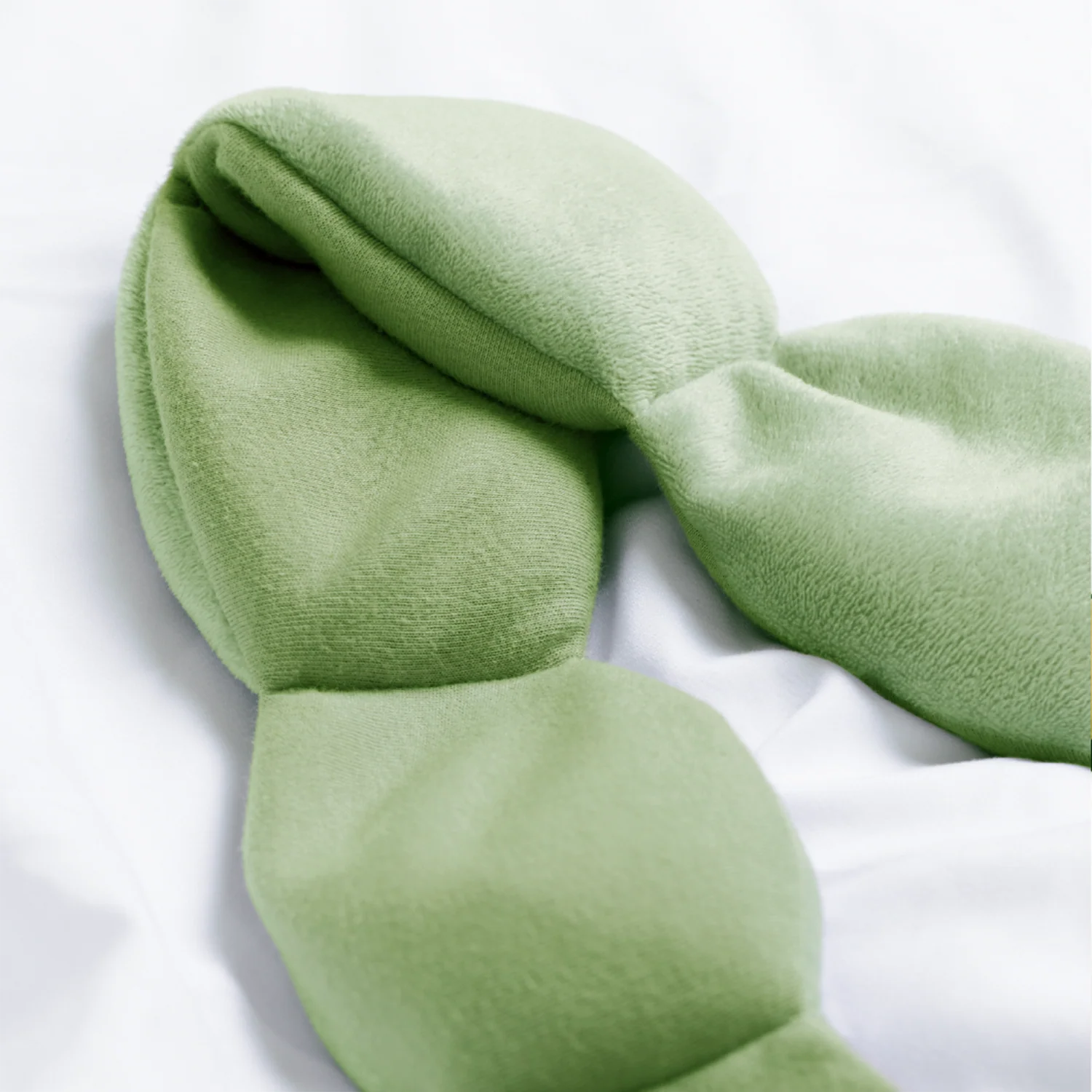 Color: Green